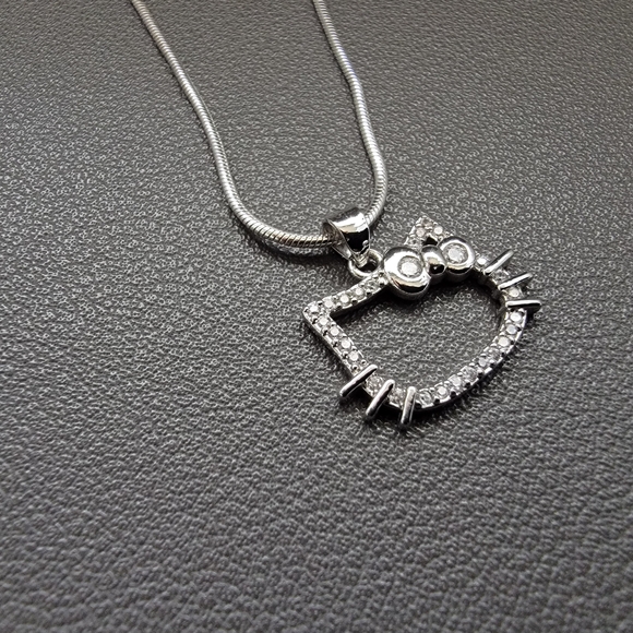 Hello Kitty Jewelry - Hello Kitty Diamond Pavé Pendant White Gold Plated on 925 Snake Chain